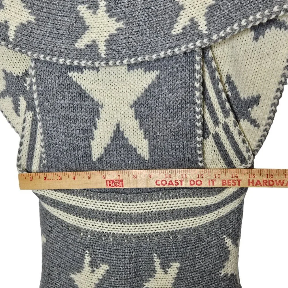 Elan Gray Cream Star Pattern Acrylic Knit Vest Big Safety Pin Clip 4th of July O